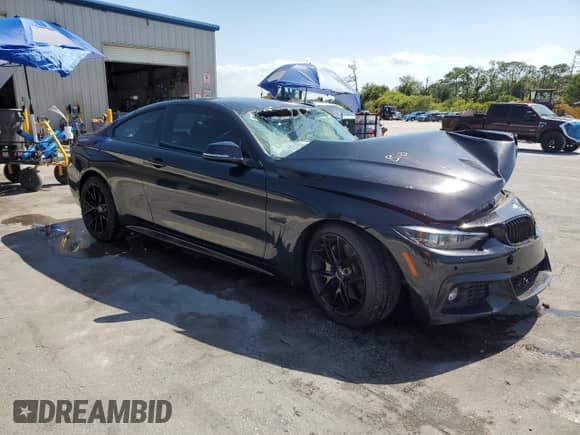 2018 BMW 4 Series 430i z VIN WBA4W3C59JAE99482, wystawiony jako Copart lot #57330685 z przebiegiem Nie podano mil oraz Nie do naprawy • Non repairable. Historia ofert i sprzedaży dostępna na DreamBid. Obrazek 4.