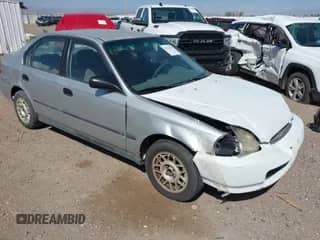 1996 Honda Civic с VIN 1HGEJ6502TL024674, выставлен на аукционе IAAI как лот 42233487 с пробегом 75 618 миль миль и . История ставок и продаж доступна на DreamBid. Изображение 1.