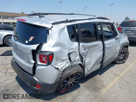 2017 Jeep Renegade Latitude с VIN ZACCJBBB0HPE61614, выставлен на аукционе IAAI как лот 42987505 с пробегом 112 334 миль миль и . История ставок и продаж доступна на DreamBid. Изображение 4.