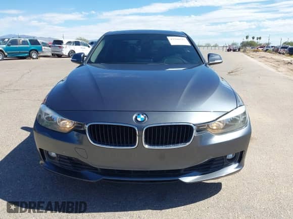2013 BMW 3 Series 328i с VIN WBA3A5C51DF355869, выставлен на аукционе IAAI как лот 43394327 с пробегом 95 699 миль миль и . История ставок и продаж доступна на DreamBid. Изображение 12.