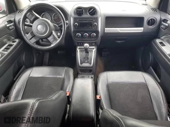 2014 Jeep Compass Latitude с VIN 1C4NJDEBXED530822, выставлен на аукционе Copart как лот 82692775 с пробегом Не указан миль и Чистый • Clean title. История ставок и продаж доступна на DreamBid. Изображение 8.