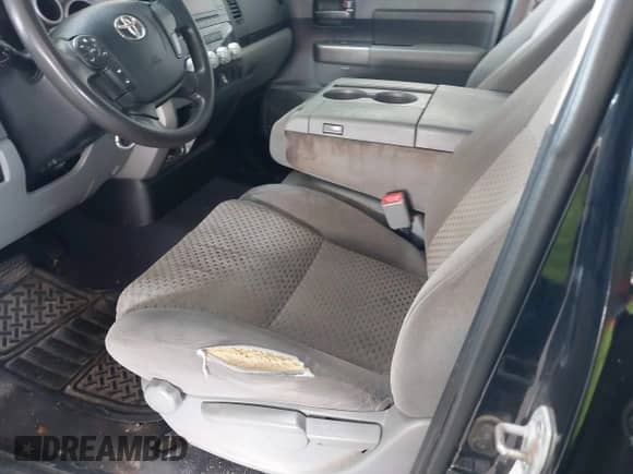 2012 Toyota Tundra с VIN 5TFUM5F15CX028195, выставлен на аукционе IAAI как лот 42607204 с пробегом 202 566 миль миль и . История ставок и продаж доступна на DreamBid. Изображение 17.