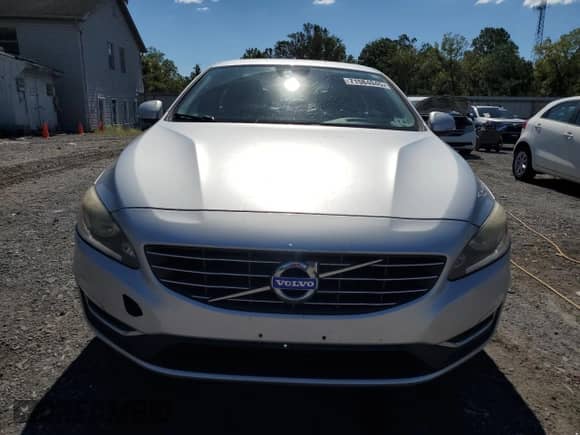 2015 Volvo S60 T5 Drive-E Premier with VIN YV126MFK7F1336135, listed as a Copart auction lot 71584045 with Not provided miles and Clean title. Bid and sale history available at DreamBid. Image 5.