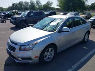 2015 Chevrolet Cruze LT с VIN 1G1PC5SB6F7113526, выставлен на аукционе IAAI как лот 42958093 с пробегом 111 159 миль миль и . История ставок и продаж доступна на DreamBid. Изображение 2.