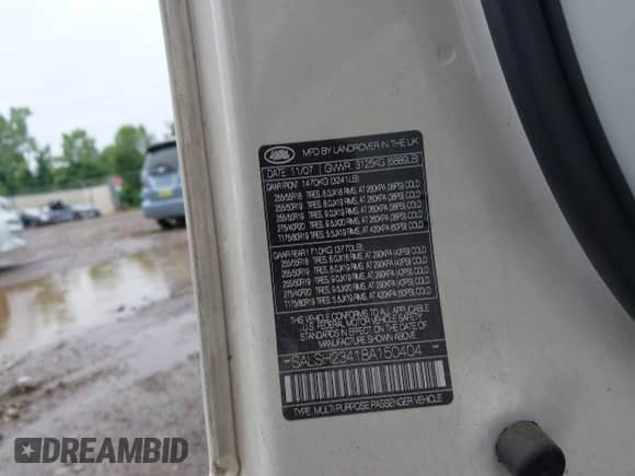 2008 Land Rover Range Rover Sport SC with VIN SALSH23418A150404, listed as a IAAI auction lot 42642914 with 190,007 mi miles and . Bid and sale history available at DreamBid. Image 9.