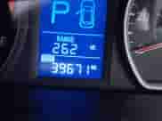 2011 Hyundai Elantra GLS z VIN KMHDC8AE6BU093230, wystawiony jako IAAI lot #41710273 z przebiegiem 39 671 mil mil oraz . Historia ofert i sprzedaży dostępna na DreamBid. Obrazek 16.