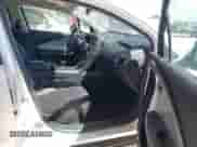 2011 Chevrolet Volt z VIN 1G1RD6E47BU102586, wystawiony jako IAAI lot #43304553 z przebiegiem 228 864 mil mil oraz . Historia ofert i sprzedaży dostępna na DreamBid. Obrazek 5.