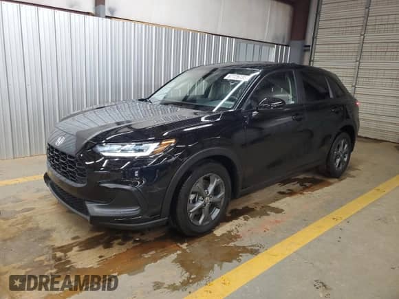 2026 Honda HR-V LX with VIN 3CZRZ1H37TM700580, listed as a Copart auction lot 67726735 with 6,173 mi miles and Salvage title. Bid and sale history available at DreamBid. Image 1.