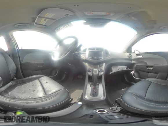 2013 Chevrolet Sonic LTZ с VIN 1G1JE5SG5D4217581, выставлен на аукционе Copart как лот 55977985 с пробегом 49 601 миль миль и Списание • Salvage title. История ставок и продаж доступна на DreamBid. Изображение 14.