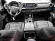 2020 Toyota Tacoma SR5 с VIN 3TMBZ5DN1LM026688, выставлен на аукционе Copart как лот 48474175 с пробегом 25 358 миль миль и Списание • Salvage title. История ставок и продаж доступна на DreamBid. Изображение 8.