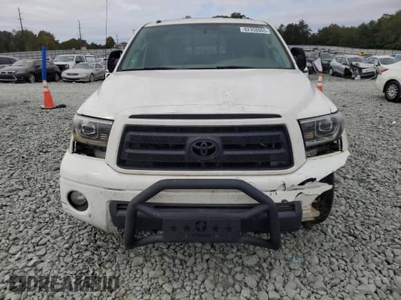 2010 Toyota Tundra с VIN 5TFUY5F18AX154990, выставлен на аукционе Copart как лот 82358065 с пробегом 292 085 миль миль и Чистый • Clean title. История ставок и продаж доступна на DreamBid. Изображение 5.