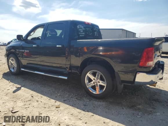 2011 Ram 1500 SLT z VIN 1D7RB1CTXBS671119, wystawiony jako Copart lot #50238635 z przebiegiem 247 533 mil mil oraz Szkoda całkowita • Salvage title. Historia ofert i sprzedaży dostępna na DreamBid. Obrazek 2.