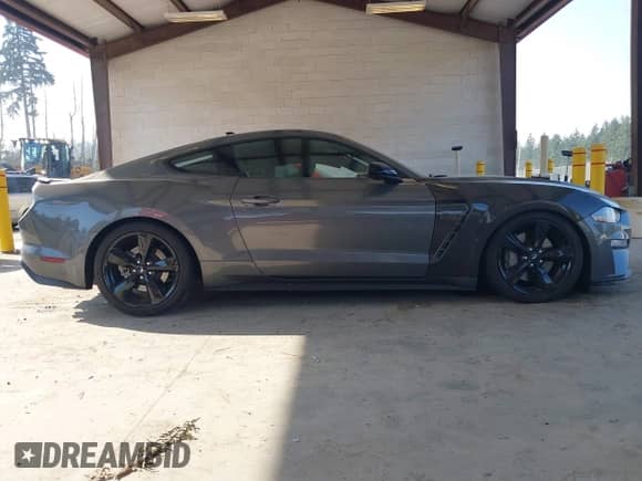 2022 Ford Mustang GT with VIN 1FA6P8CF6N5149498, listed as a IAAI auction lot 43133851 with 26,729 mi miles and . Bid and sale history available at DreamBid. Image 14.