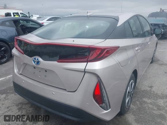 2018 Toyota Prius Plus z VIN JTDKARFP5J3089238, wystawiony jako IAAI lot #41923512 z przebiegiem 40 979 mil mil oraz . Historia ofert i sprzedaży dostępna na DreamBid. Obrazek 4.