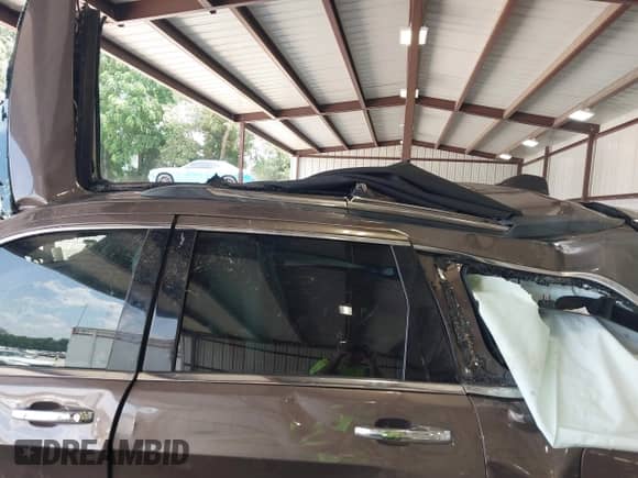 2018 Jeep Grand Cherokee Limited with VIN 1C4RJFBG4JC245191, listed as a IAAI auction lot 42585736 with 81,839 mi miles and . Bid and sale history available at DreamBid. Image 6.