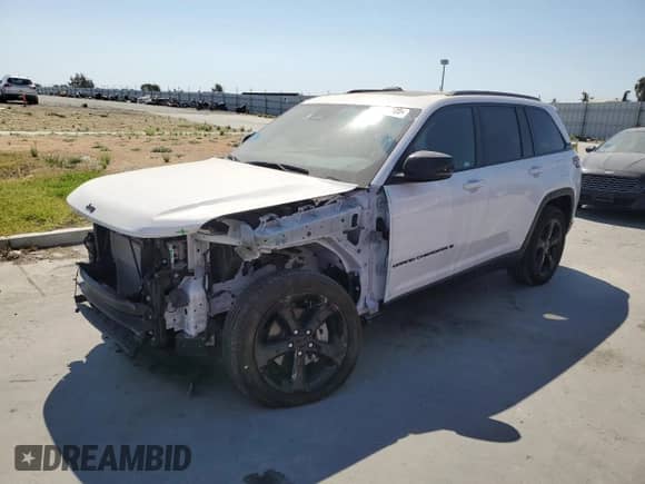 2023 Jeep Grand Cherokee Altitude with VIN 1C4RJHAG8PC517005, listed as a Copart auction lot 68127005 with 17,053 mi miles and Salvage title. Bid and sale history available at DreamBid. Image 1.