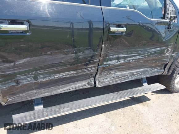 2015 Ford F-150 XLT with VIN 1FTEW1EG0FFC14556, listed as a IAAI auction lot 43034373 with 168,728 mi miles and . Bid and sale history available at DreamBid. Image 6.