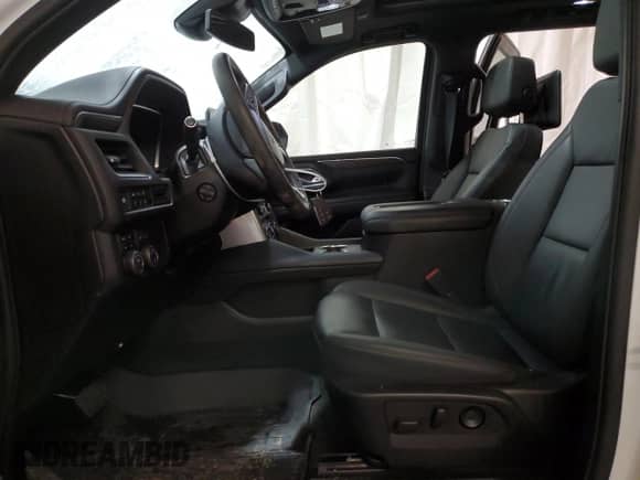 2024 Chevrolet Suburban Z71 с VIN 1GNSKDKD9RR213216, выставлен на аукционе Copart как лот 87050484 с пробегом 17 587 миль миль и Списание • Salvage title. История ставок и продаж доступна на DreamBid. Изображение 7.