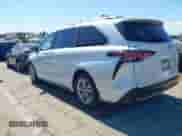 2024 Toyota Sienna Limited с VIN 5TDZRKEC2RS218205, выставлен на аукционе IAAI как лот 43354661 с пробегом 27 974 миль миль и . История ставок и продаж доступна на DreamBid. Изображение 3.