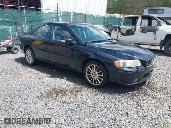 2008 Volvo S60 2.5T с VIN YV1RH592382686756, выставлен на аукционе IAAI как лот 42129235 с пробегом 165 704 миль миль и . История ставок и продаж доступна на DreamBid. Изображение 1.