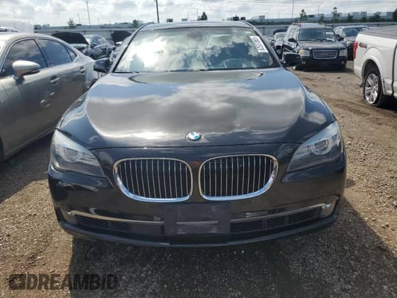 2011 BMW 7 Series 750i xDrive with VIN WBAKC6C51BC395461, listed as a Copart auction lot 62537865 with 87,689 mi miles and Clean title. Bid and sale history available at DreamBid. Image 5.