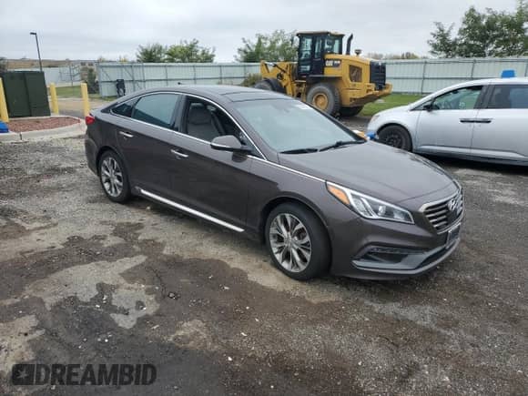 2015 Hyundai Sonata Limited с VIN 5NPE34AB1FH154877, выставлен на аукционе Copart как лот 82466205 с пробегом 192 237 миль миль и Чистый • Clean title. История ставок и продаж доступна на DreamBid. Изображение 4.