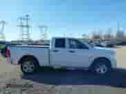 2013 Ram 1500 Tradesman z VIN 1C6RR7FT4DS713864, wystawiony jako IAAI lot #41733346 z przebiegiem 149 150 mil mil oraz . Historia ofert i sprzedaży dostępna na DreamBid. Obrazek 13.