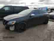 2016 Volvo S60 T6 R-Design Platinum с VIN YV1902TS5G1400876, выставлен на аукционе Copart как лот 87067904 с пробегом 80 604 миль миль и Списание • Salvage title. История ставок и продаж доступна на DreamBid. Изображение 1.