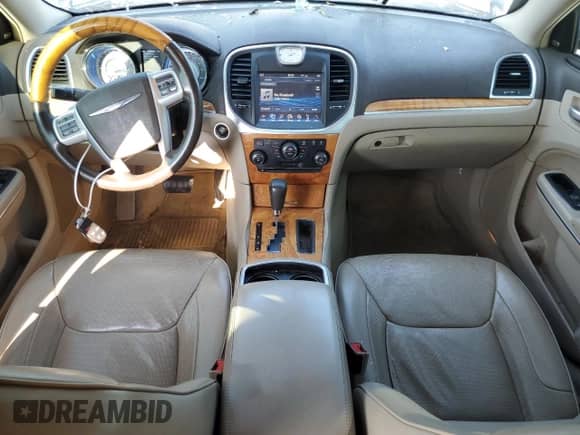 2014 Chrysler 300 C с VIN 2C3CCAET0EH171450, выставлен на аукционе Copart как лот 69110195 с пробегом 144 899 миль миль и Чистый • Clean title. История ставок и продаж доступна на DreamBid. Изображение 8.