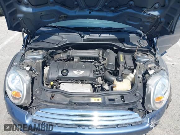 2011 MINI Hardtop with VIN WMWSU3C56BT183361, listed as a IAAI auction lot 42489436 with 106,377 mi miles and . Bid and sale history available at DreamBid. Image 10.