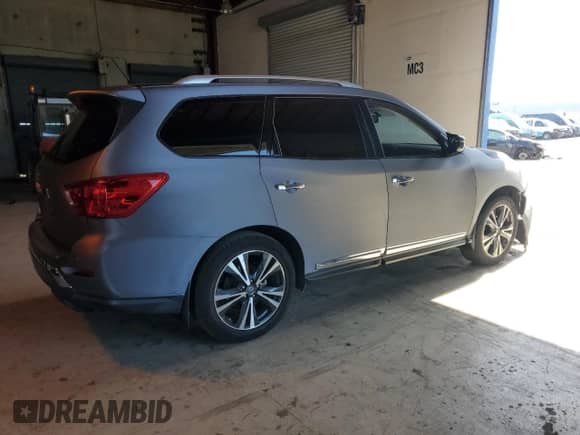 2017 Nissan Pathfinder S with VIN 5N1DR2MN3HC644395, listed as a Copart auction lot 81806965 with 59,702 mi miles and Salvage title. Bid and sale history available at DreamBid. Image 3.
