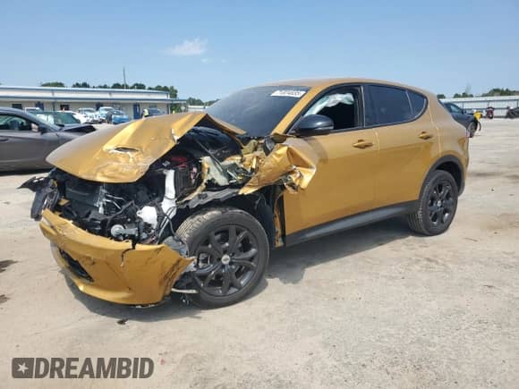 2024 Dodge Hornet GT z VIN ZACNDFAN4R3A38756, wystawiony jako Copart lot #71324835 z przebiegiem 9 518 mil mil oraz Szkoda całkowita • Salvage title. Historia ofert i sprzedaży dostępna na DreamBid. Obrazek 1.