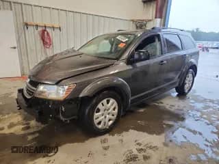 2020 Dodge Journey SE Value with VIN 3C4PDCAB2LT261903, listed as a Copart auction lot 70824805 with 141,964 mi miles and Salvage title. Bid and sale history available at DreamBid. Image 1.
