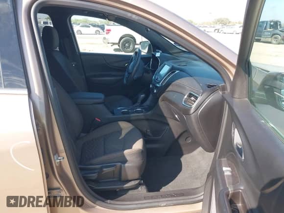 2018 Chevrolet Equinox LT с VIN 2GNAXJEV8J6284049, выставлен на аукционе IAAI как лот 43141940 с пробегом 86 090 миль миль и . История ставок и продаж доступна на DreamBid. Изображение 5.