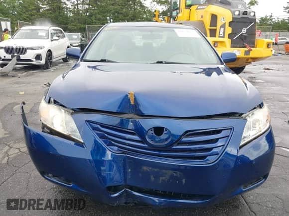 2007 Toyota Camry XLE z VIN 4T1BK46K57U039216, wystawiony jako IAAI lot #42674920 z przebiegiem 97 318 mil mil oraz . Historia ofert i sprzedaży dostępna na DreamBid. Obrazek 12.