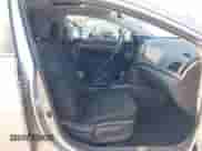 2017 Hyundai Elantra SE z VIN 5NPD84LFXHH161150, wystawiony jako IAAI lot #43046050 z przebiegiem 140 025 mil mil oraz . Historia ofert i sprzedaży dostępna na DreamBid. Obrazek 5.