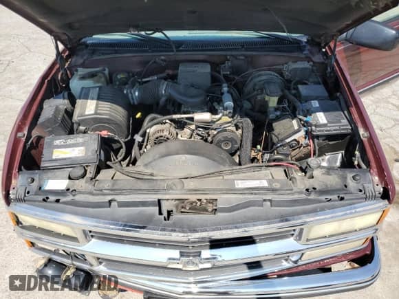 2000 Chevrolet Silverado 2500 z VIN 1GCGK24R1YR179315, wystawiony jako Copart lot #62485564 z przebiegiem 125 566 mil mil oraz Szkoda całkowita • Salvage title. Historia ofert i sprzedaży dostępna na DreamBid. Obrazek 12.