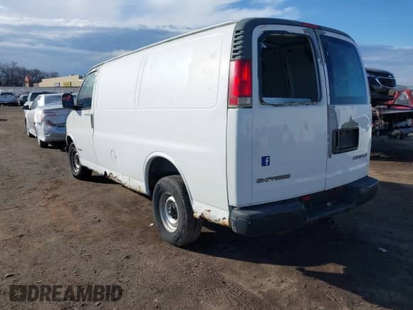2002 Chevrolet Express с VIN 1GCEG15W621214878, выставлен на аукционе IAAI как лот 41421628 с пробегом 317 487 миль миль и . История ставок и продаж доступна на DreamBid. Изображение 3.