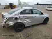 2013 Chevrolet Sonic LTZ с VIN 1G1JE5SH7D4152807, выставлен на аукционе Copart как лот 58600395 с пробегом 129 542 миль миль и Списание • Salvage title. История ставок и продаж доступна на DreamBid. Изображение 3.