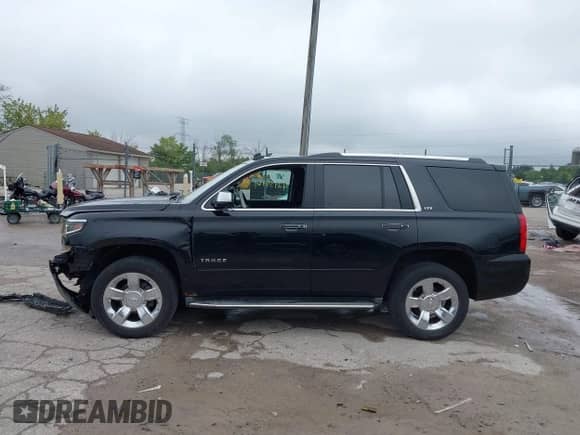 2015 Chevrolet Tahoe LTZ с VIN 1GNSKCKC7FR148637, выставлен на аукционе IAAI как лот 42954961 с пробегом 186 301 миль миль и . История ставок и продаж доступна на DreamBid. Изображение 14.