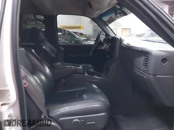 2005 Chevrolet Silverado 1500 LT with VIN 2GCEK13T651359294, listed as a IAAI auction lot 41863789 with 174,291 mi miles and . Bid and sale history available at DreamBid. Image 5.