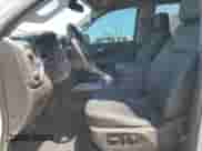 2021 Chevrolet Silverado 1500 LTZ z VIN 3GCUYGEL5MG132257, wystawiony jako Copart lot #53275265 z przebiegiem 65 687 mil mil oraz Szkoda całkowita • Salvage title. Historia ofert i sprzedaży dostępna na DreamBid. Obrazek 7.