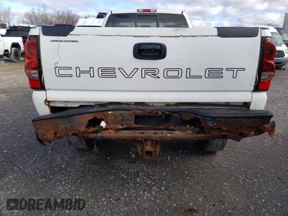 2005 Chevrolet Silverado 3500 SRW Wrk Trk с VIN 1GCHK34U55E315804, выставлен на аукционе Copart как лот 80327654 с пробегом 33 425 миль миль и Чистый • Clean title. История ставок и продаж доступна на DreamBid. Изображение 6.