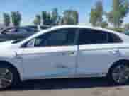 2020 Hyundai Ioniq SE z VIN KMHC65LD8LU198343, wystawiony jako IAAI lot #42313918 z przebiegiem 41 671 mil mil oraz . Historia ofert i sprzedaży dostępna na DreamBid. Obrazek 6.