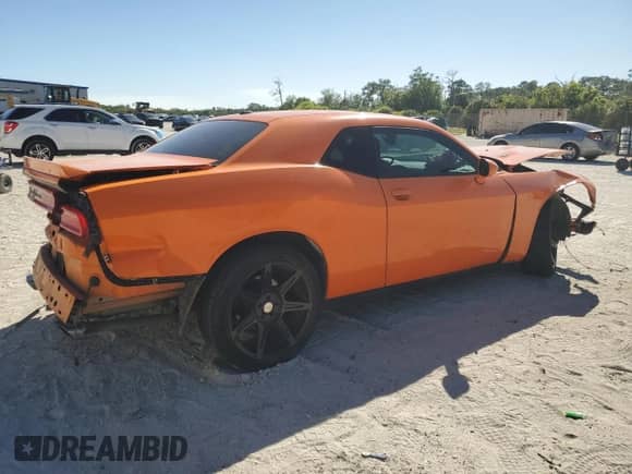 2014 Dodge Challenger R/T Plus with VIN 2C3CDYBT0EH158207, listed as a Copart auction lot 49738195 with 144,605 mi miles and Salvage title. Bid and sale history available at DreamBid. Image 3.