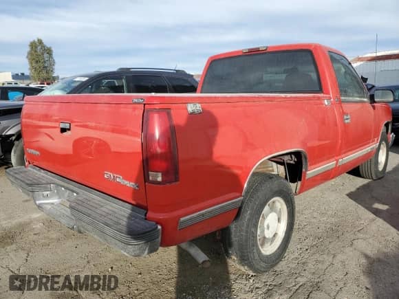 1997 GMC Sierra 1500 с VIN 1GTEC14W1VZ518347, выставлен на аукционе Copart как лот 87649965 с пробегом 112 206 миль миль и Списание • Salvage title. История ставок и продаж доступна на DreamBid. Изображение 3.