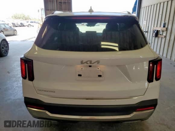 2025 Kia Sorento S с VIN 5XYRL4JC3SG310526, выставлен на аукционе Copart как лот 81379895 с пробегом 19 274 миль миль и Списание • Salvage title. История ставок и продаж доступна на DreamBid. Изображение 6.