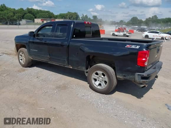 2017 Chevrolet Silverado 1500 LT with VIN 1GCVKREC2HZ240438, listed as a IAAI auction lot 42625141 with 98,132 mi miles and . Bid and sale history available at DreamBid. Image 3.