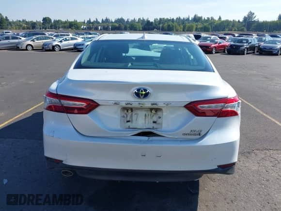 2020 Toyota Camry Hybrid XLE z VIN 4T1F31AK1LU541672, wystawiony jako IAAI lot #43125531 z przebiegiem 207 911 mil mil oraz . Historia ofert i sprzedaży dostępna na DreamBid. Obrazek 16.
