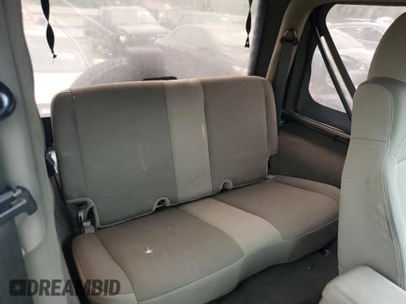 2004 Jeep Wrangler Sahara с VIN 1J4FA59S84P801582, выставлен на аукционе Copart как лот 64183535 с пробегом 127 213 миль миль и Списание • Salvage title. История ставок и продаж доступна на DreamBid. Изображение 10.